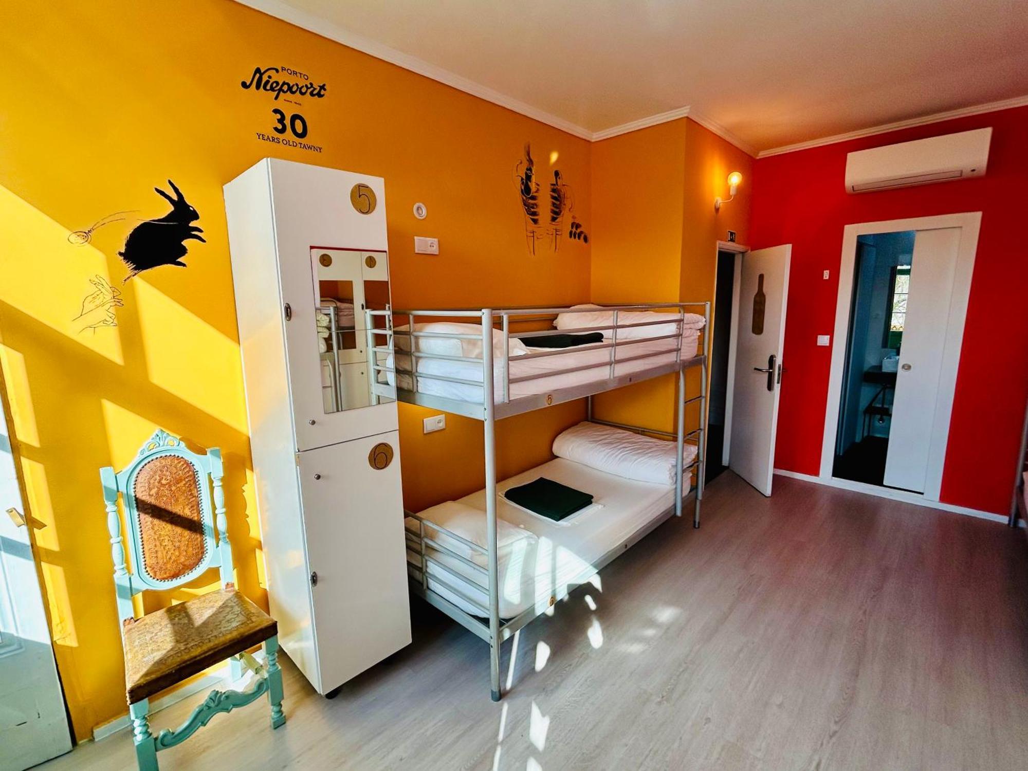 Porto Wine Hostel ภายนอก รูปภาพ