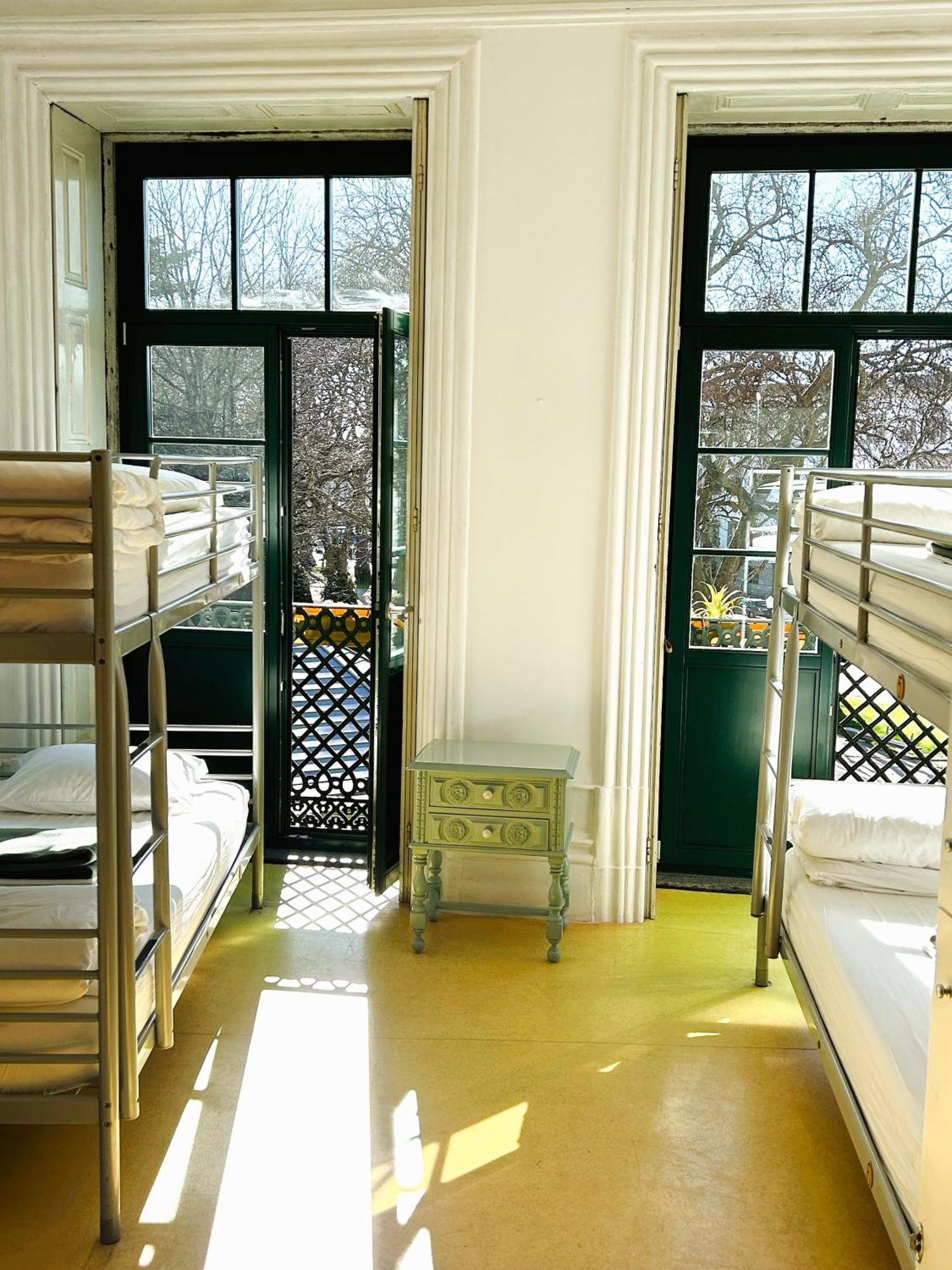 Porto Wine Hostel ภายนอก รูปภาพ