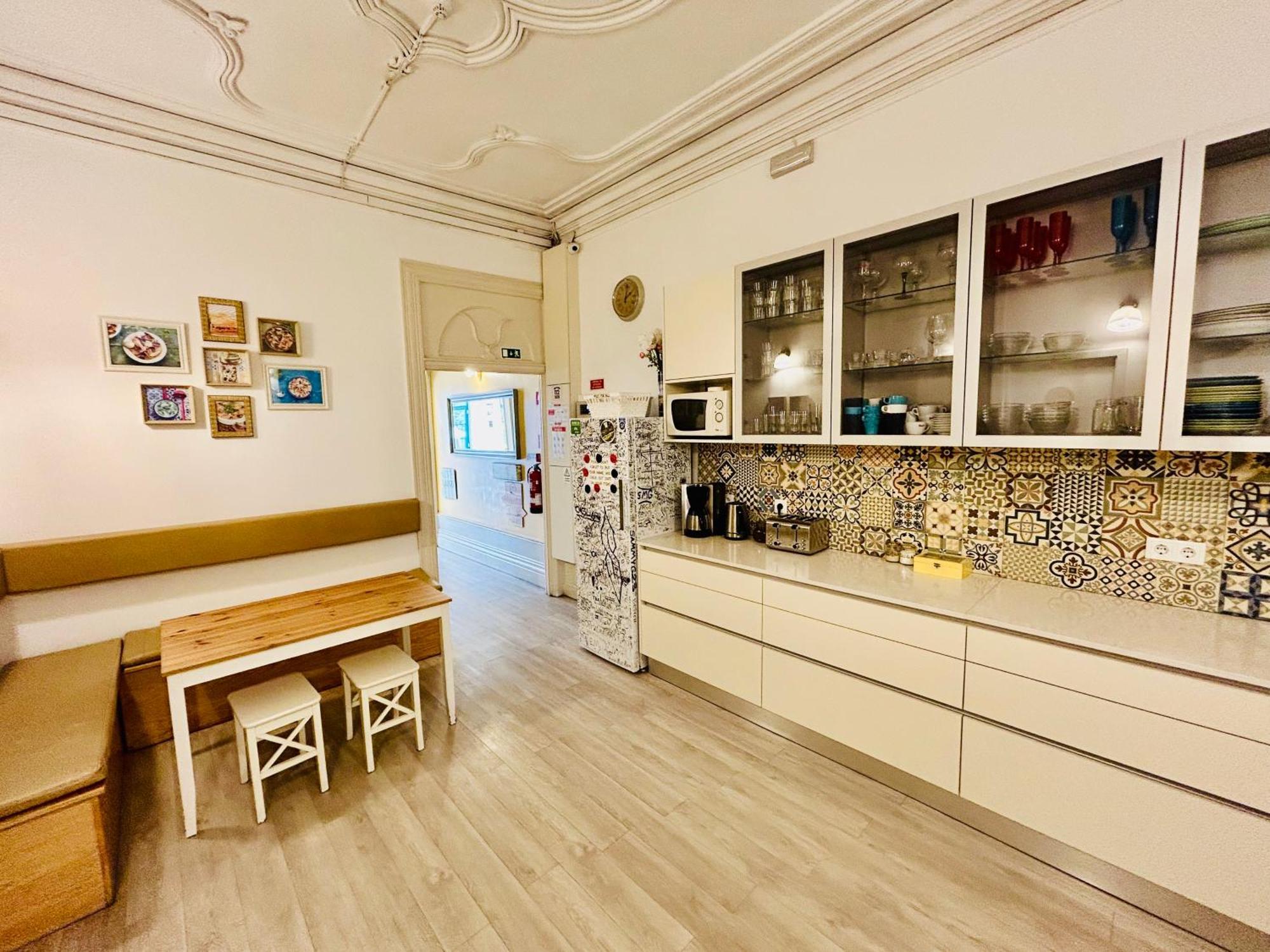 Porto Wine Hostel ภายนอก รูปภาพ