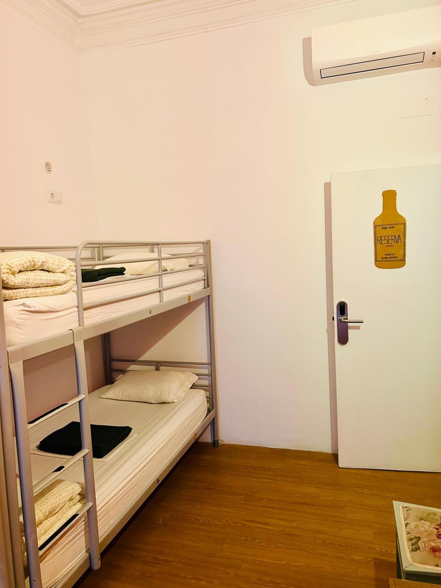 Porto Wine Hostel ภายนอก รูปภาพ