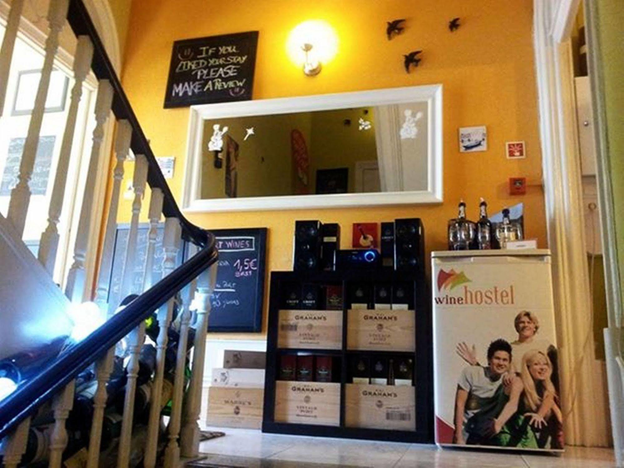 Porto Wine Hostel ภายนอก รูปภาพ