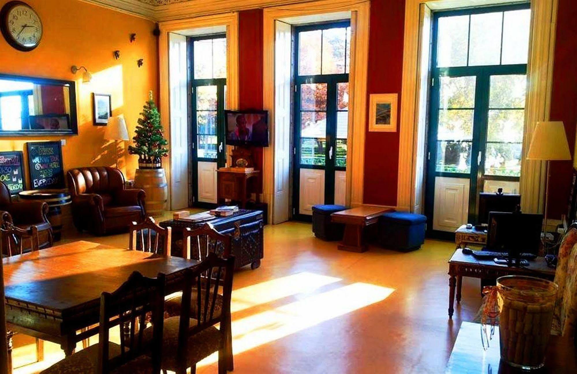 Porto Wine Hostel ภายนอก รูปภาพ